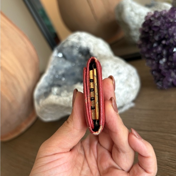 Louis Vuitton Epi Key Holder - Picture 5 of 8